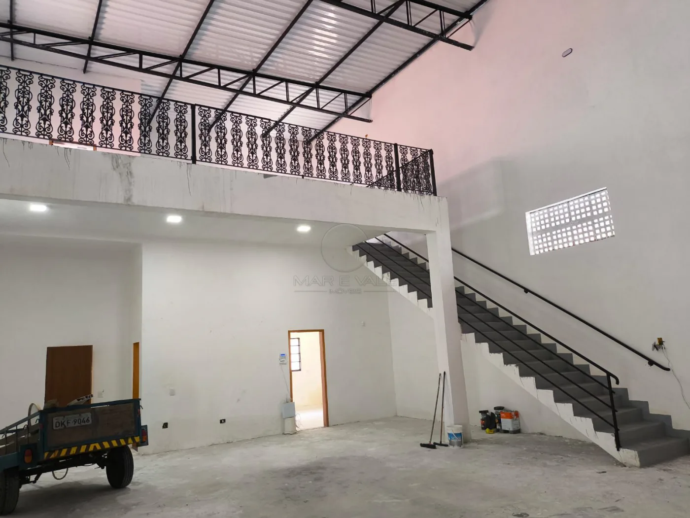 Alugar Comercial / Galp&atilde;o em S&atilde;o Jos&eacute; dos Campos R$ 8.900,00 - Foto 1