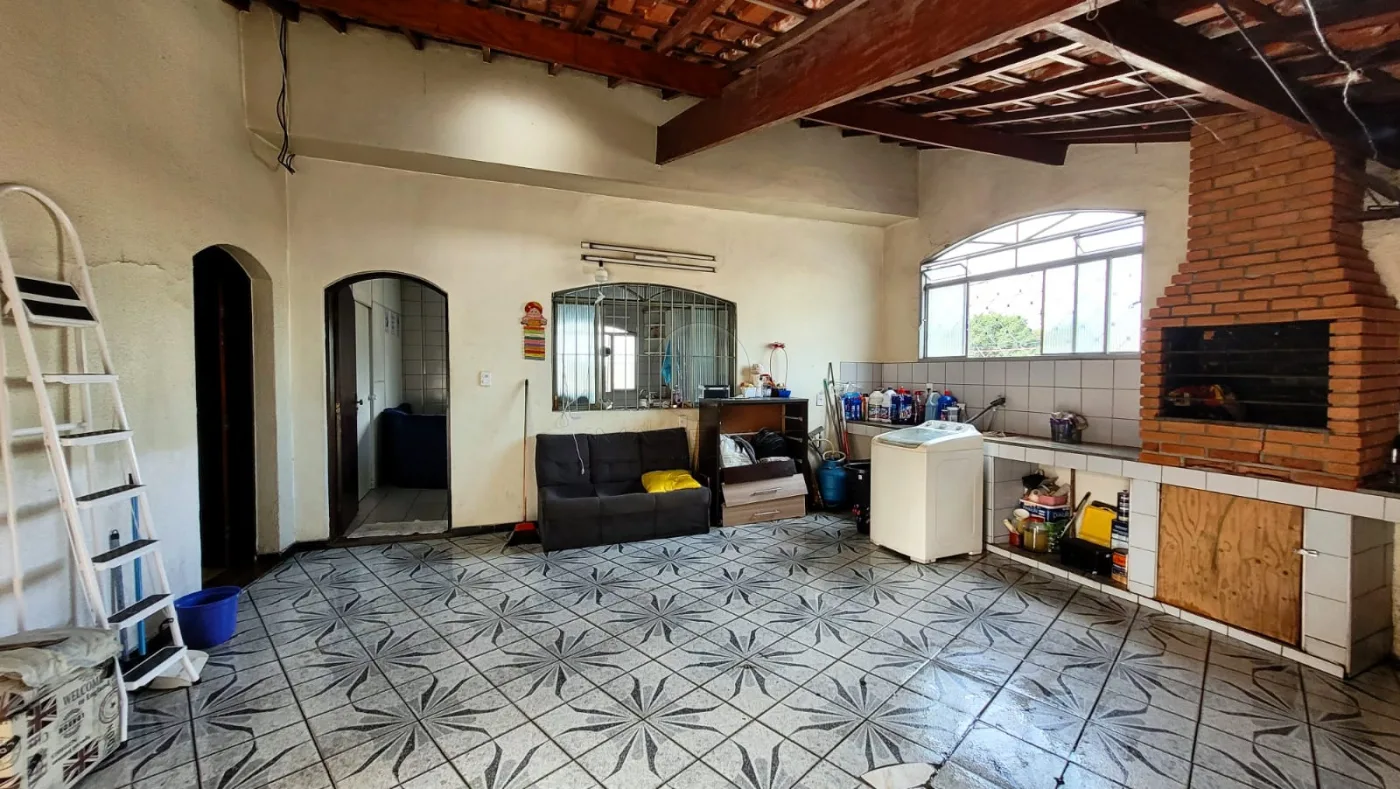 Alugar Casa / Kitnet em S&atilde;o Jos&eacute; dos Campos R$ 2.000,00 - Foto 2
