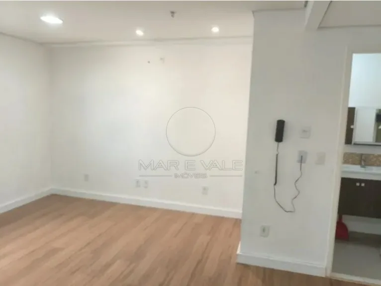 Alugar Comercial / Sala em S&atilde;o Jos&eacute; dos Campos R$ 1.650,00 - Foto 2