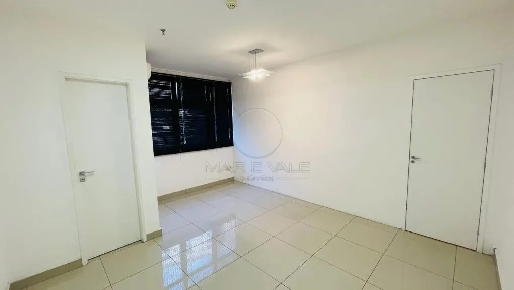 Alugar Comercial / Sala em S&atilde;o Jos&eacute; dos Campos R$ 3.250,00 - Foto 1