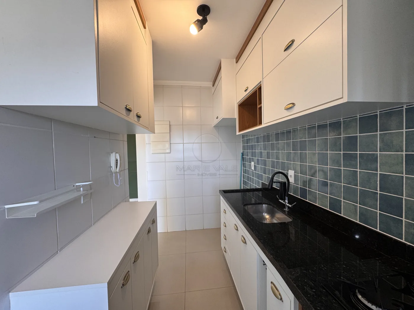Alugar Apartamento / Padr&atilde;o em S&atilde;o Jos&eacute; dos Campos R$ 2.667,00 - Foto 2