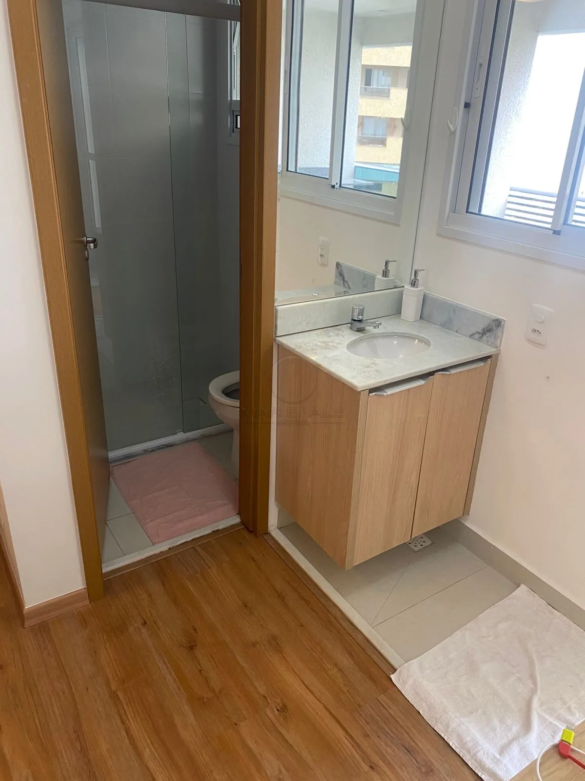 Alugar Apartamento / Padr&atilde;o em S&atilde;o Jos&eacute; dos Campos R$ 3.700,00 - Foto 4