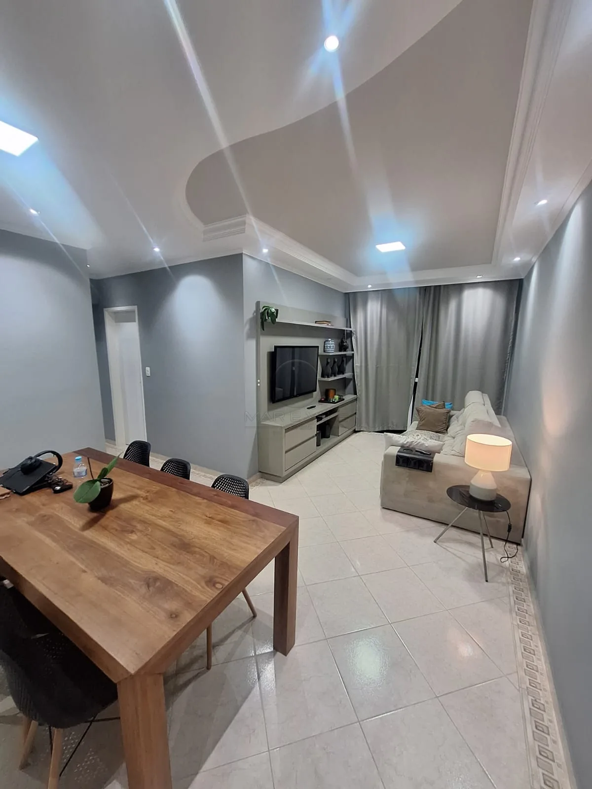 Alugar Apartamento / Padr&atilde;o em S&atilde;o Jos&eacute; dos Campos R$ 5.240,00 - Foto 1