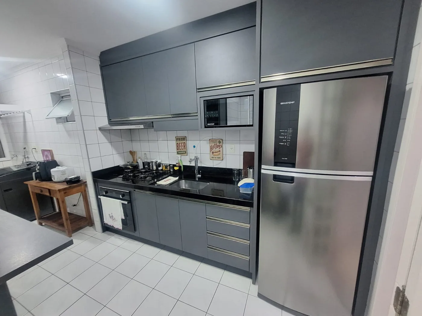 Alugar Apartamento / Padr&atilde;o em S&atilde;o Jos&eacute; dos Campos R$ 5.240,00 - Foto 6