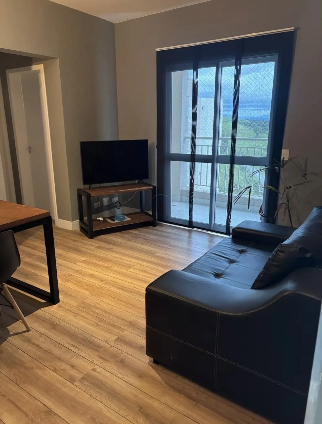 Alugar Apartamento / Padr&atilde;o em Jacare&iacute; R$ 1.890,00 - Foto 1