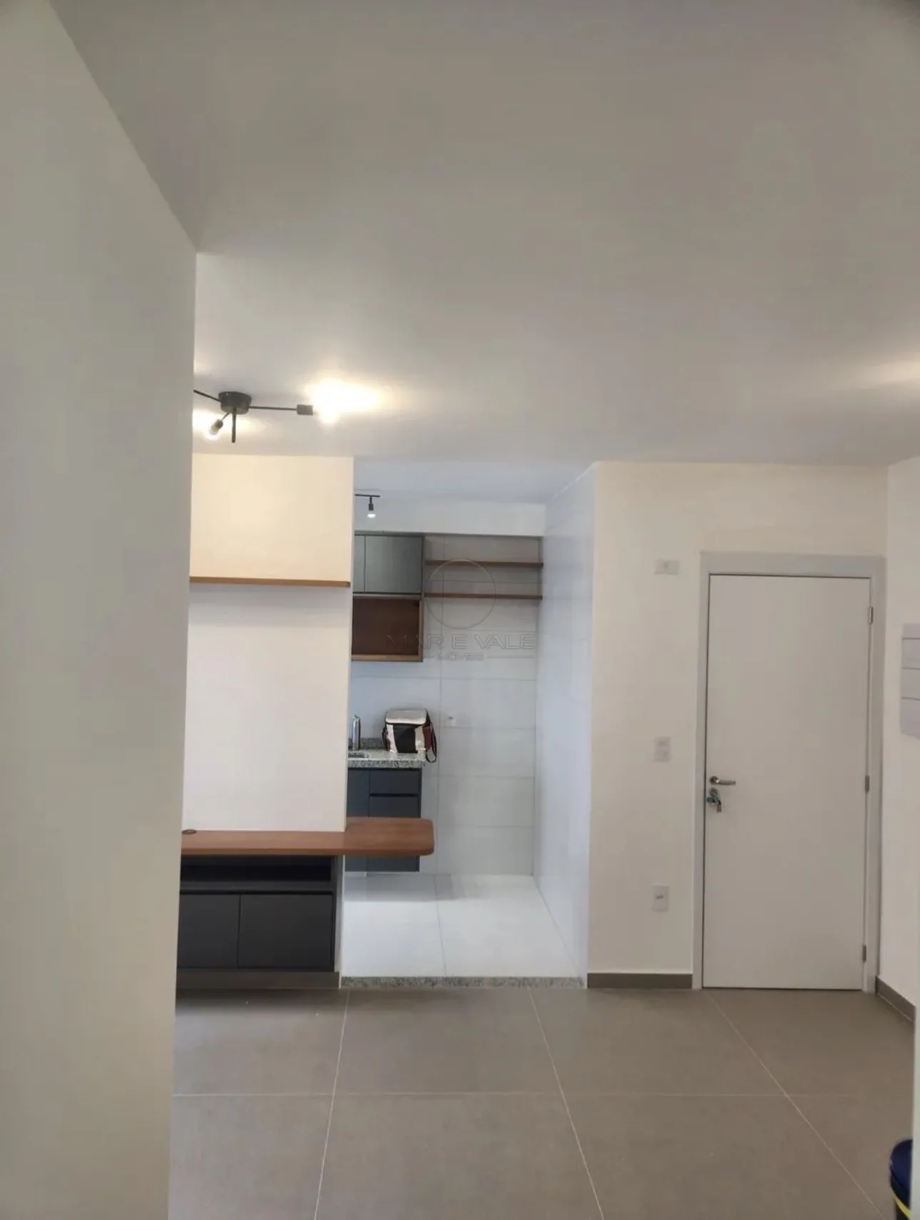Alugar Apartamento / Padr&atilde;o em S&atilde;o Jos&eacute; dos Campos R$ 2.778,00 - Foto 3