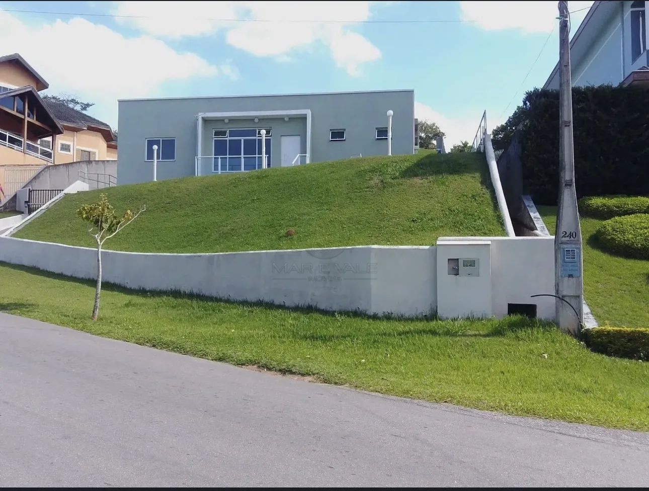 Alugar Casa / Condom&iacute;nio em Jacare&iacute; R$ 10.000,00 - Foto 1