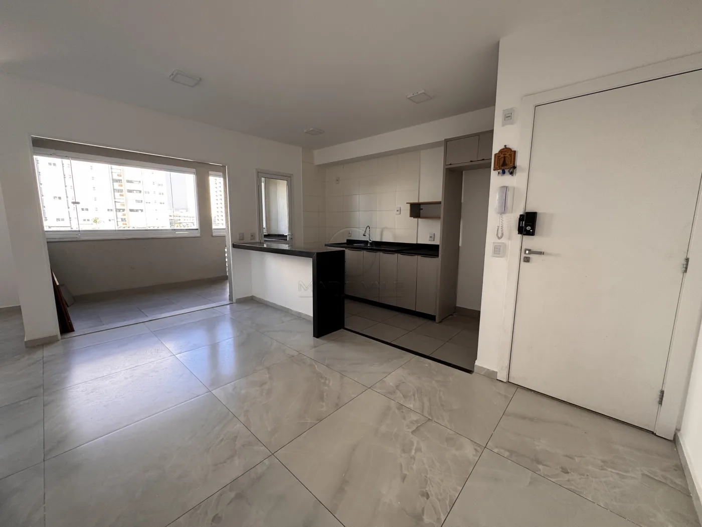 Alugar Apartamento / Padr&atilde;o em S&atilde;o Jos&eacute; dos Campos R$ 3.667,00 - Foto 3