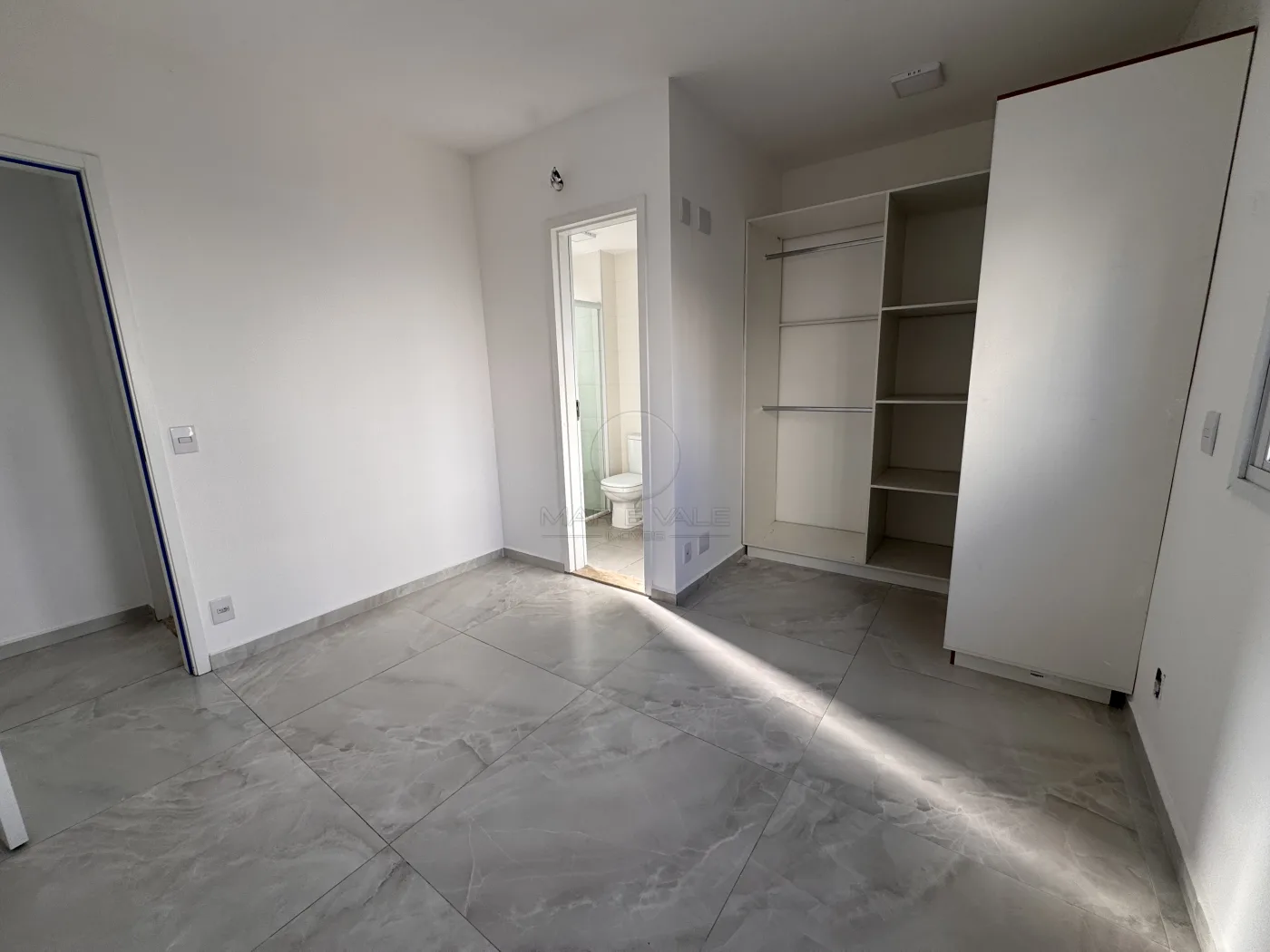 Alugar Apartamento / Padr&atilde;o em S&atilde;o Jos&eacute; dos Campos R$ 3.667,00 - Foto 5