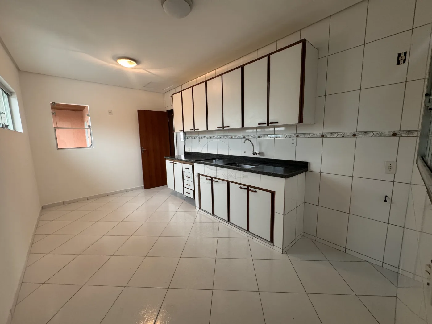 Alugar Casa / Padr&atilde;o em S&atilde;o Jos&eacute; dos Campos R$ 4.000,00 - Foto 1
