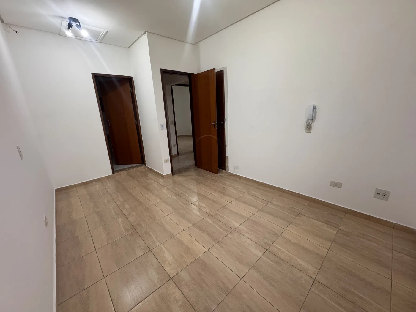 Alugar Casa / Padr&atilde;o em S&atilde;o Jos&eacute; dos Campos R$ 4.000,00 - Foto 6