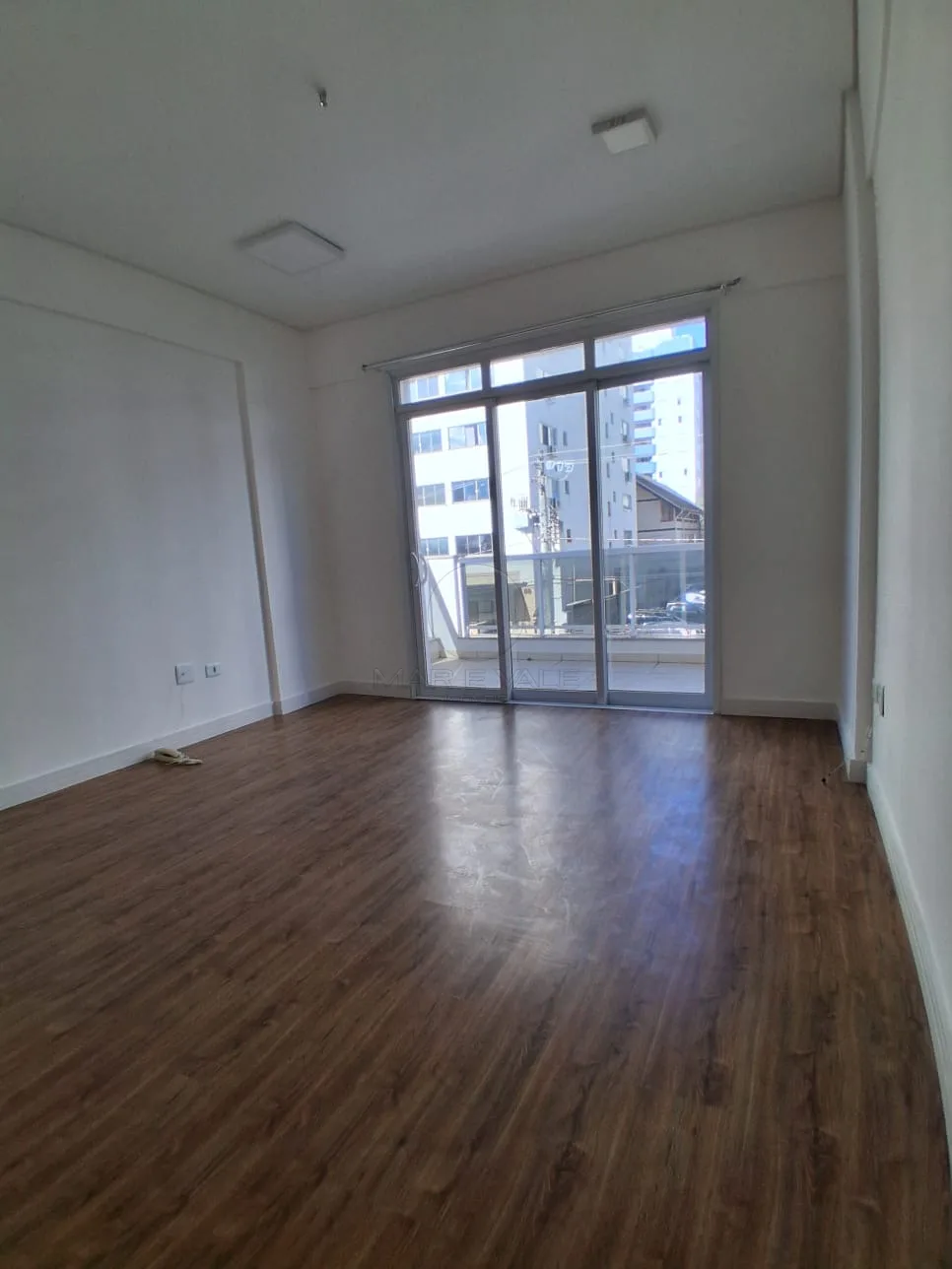 Comprar Comercial / Sala em S&atilde;o Jos&eacute; dos Campos R$ 337.000,00 - Foto 4