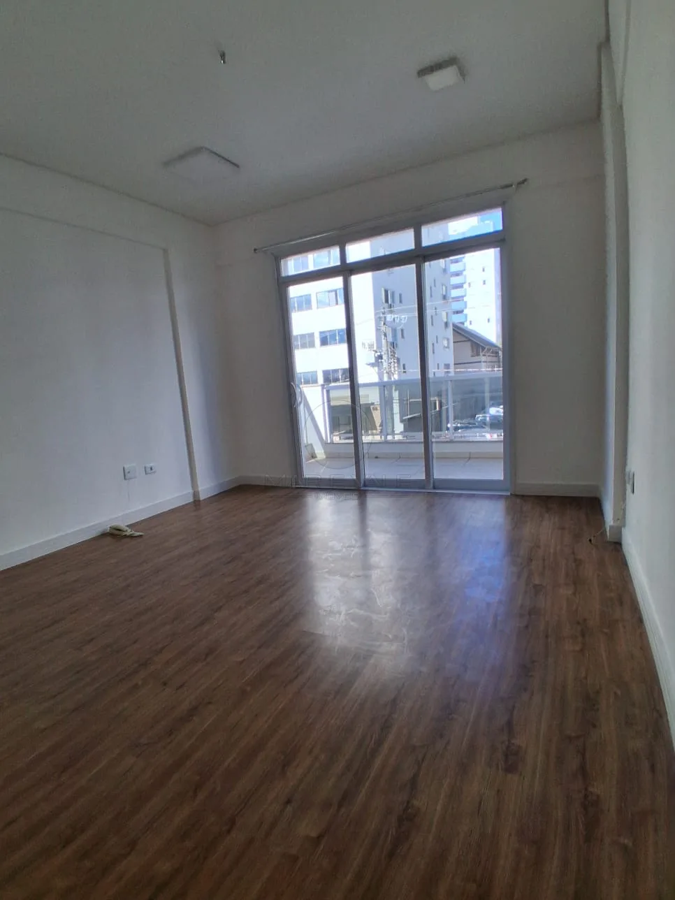 Comprar Comercial / Sala em S&atilde;o Jos&eacute; dos Campos R$ 337.000,00 - Foto 5
