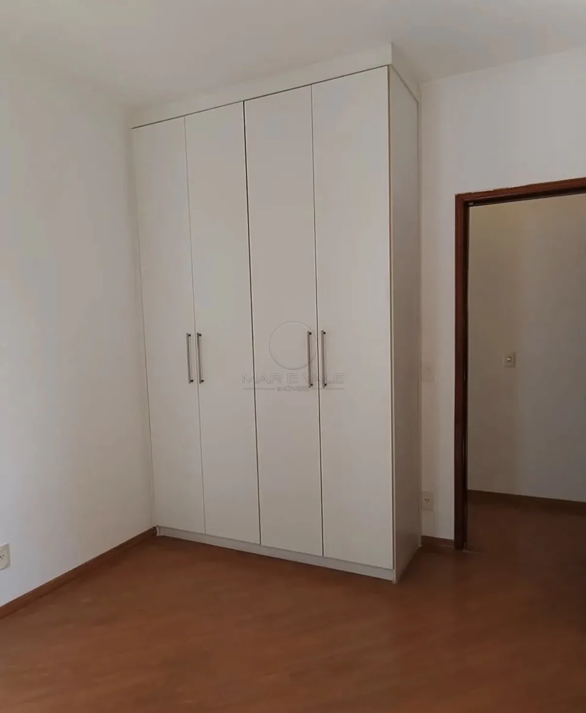 Alugar Apartamento / Padr&atilde;o em S&atilde;o Jos&eacute; dos Campos R$ 3.800,00 - Foto 6