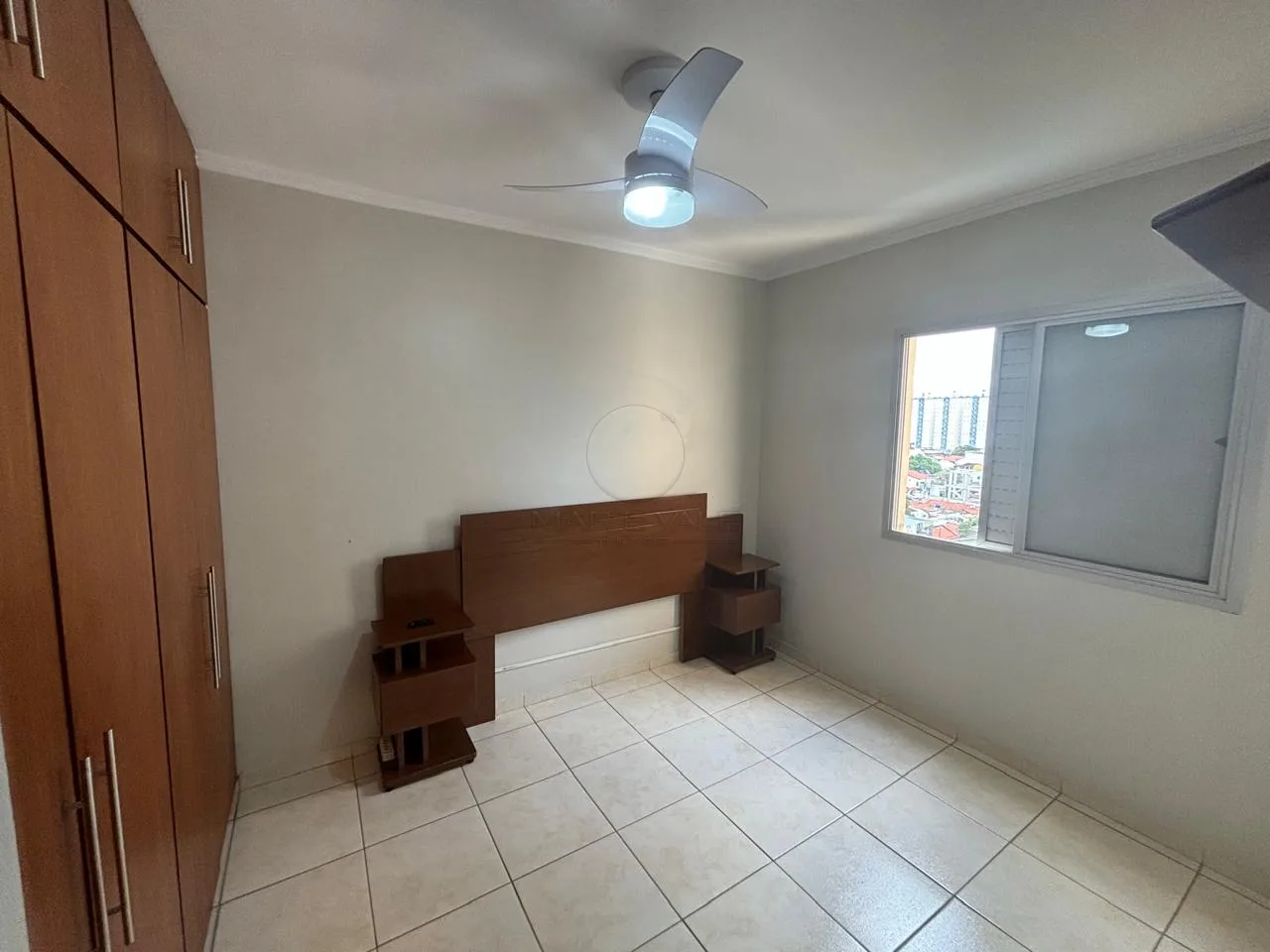 Alugar Apartamento / Padr&atilde;o em S&atilde;o Jos&eacute; dos Campos R$ 4.390,00 - Foto 8