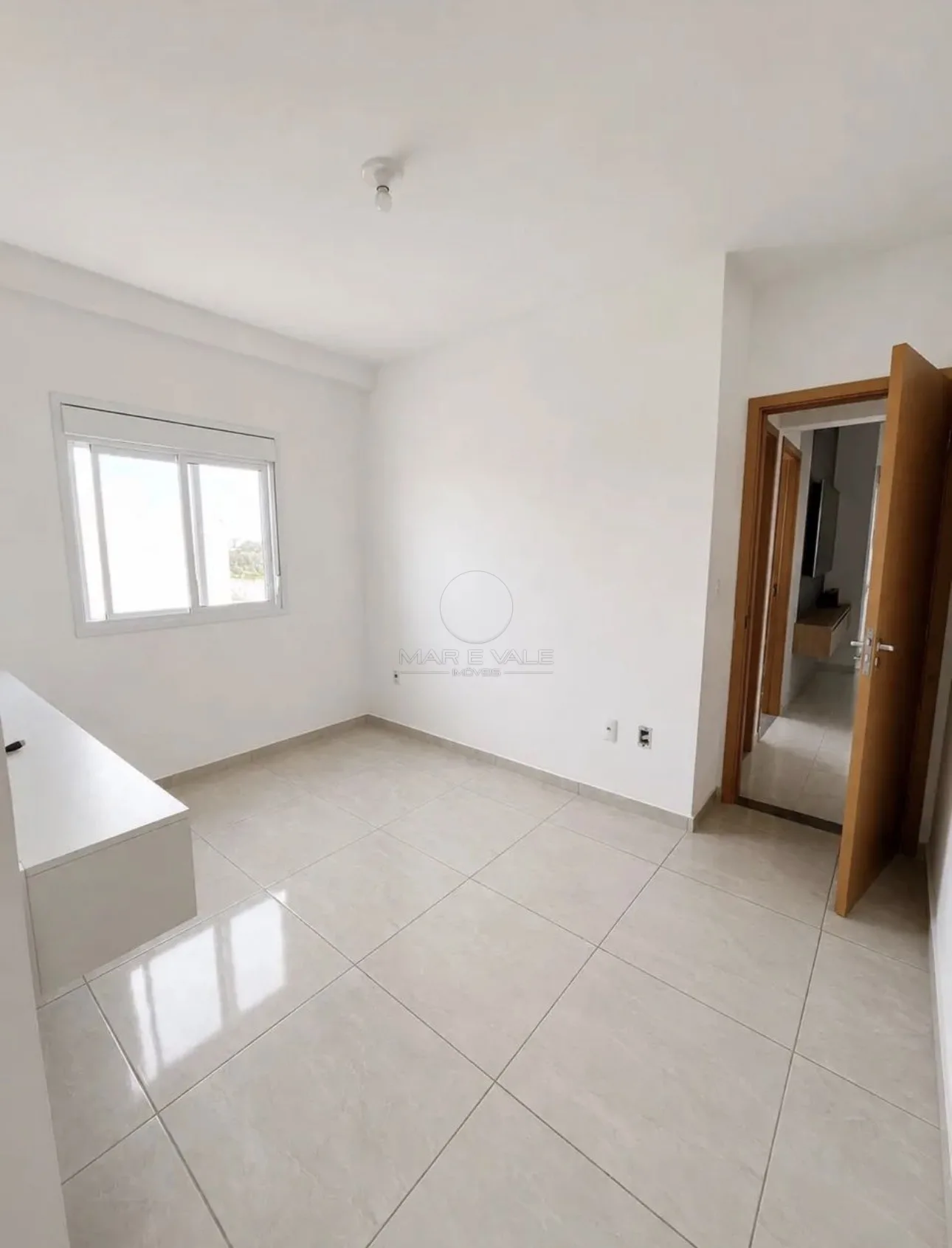 Alugar Apartamento / Padr&atilde;o em S&atilde;o Jos&eacute; dos Campos R$ 3.320,00 - Foto 2