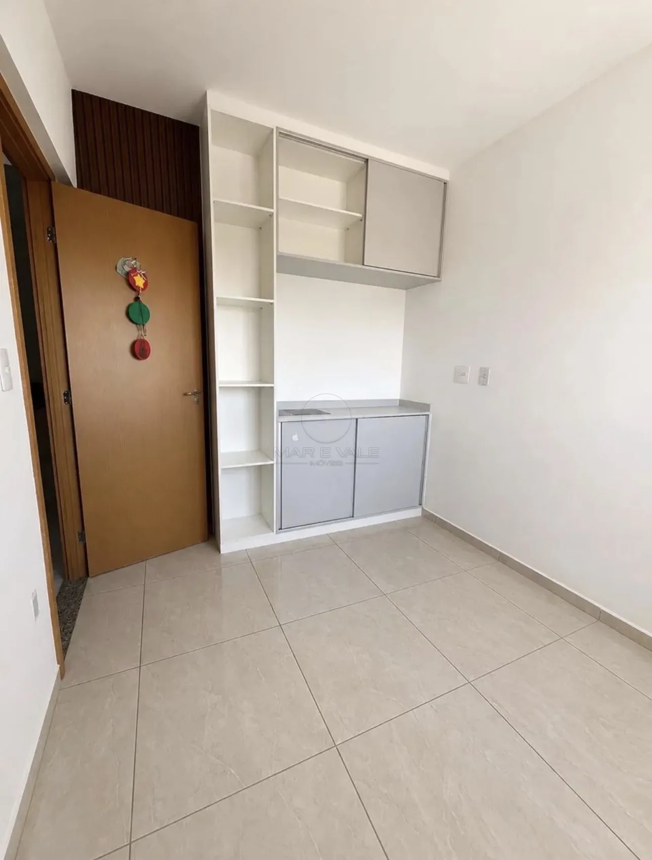 Alugar Apartamento / Padr&atilde;o em S&atilde;o Jos&eacute; dos Campos R$ 3.320,00 - Foto 3
