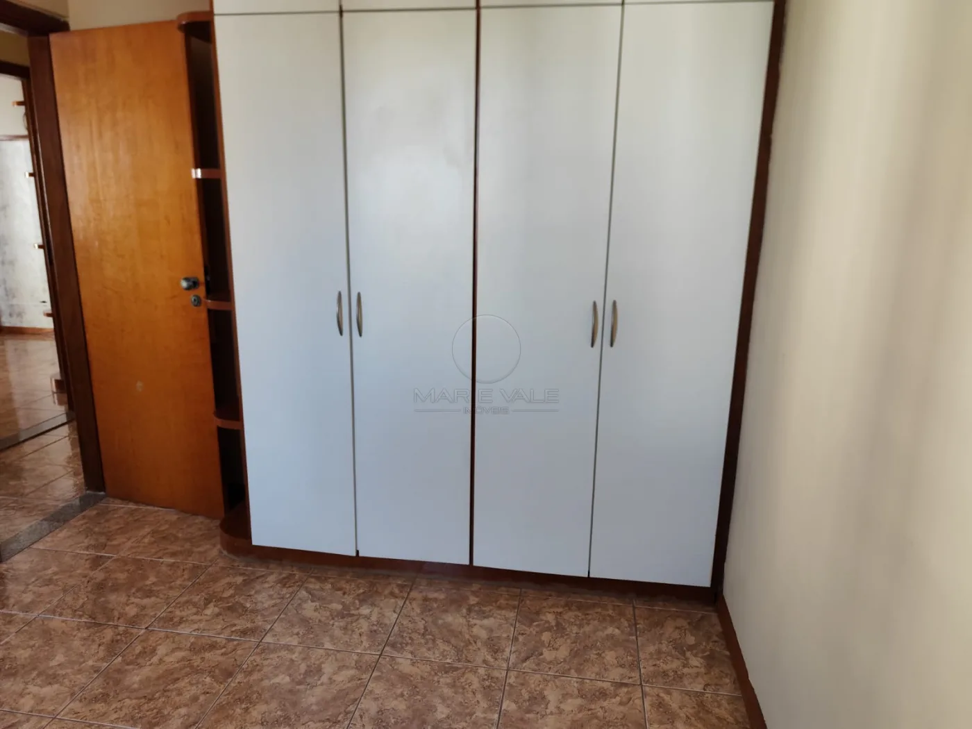 Alugar Apartamento / Padr&atilde;o em S&atilde;o Jos&eacute; dos Campos R$ 3.300,00 - Foto 10