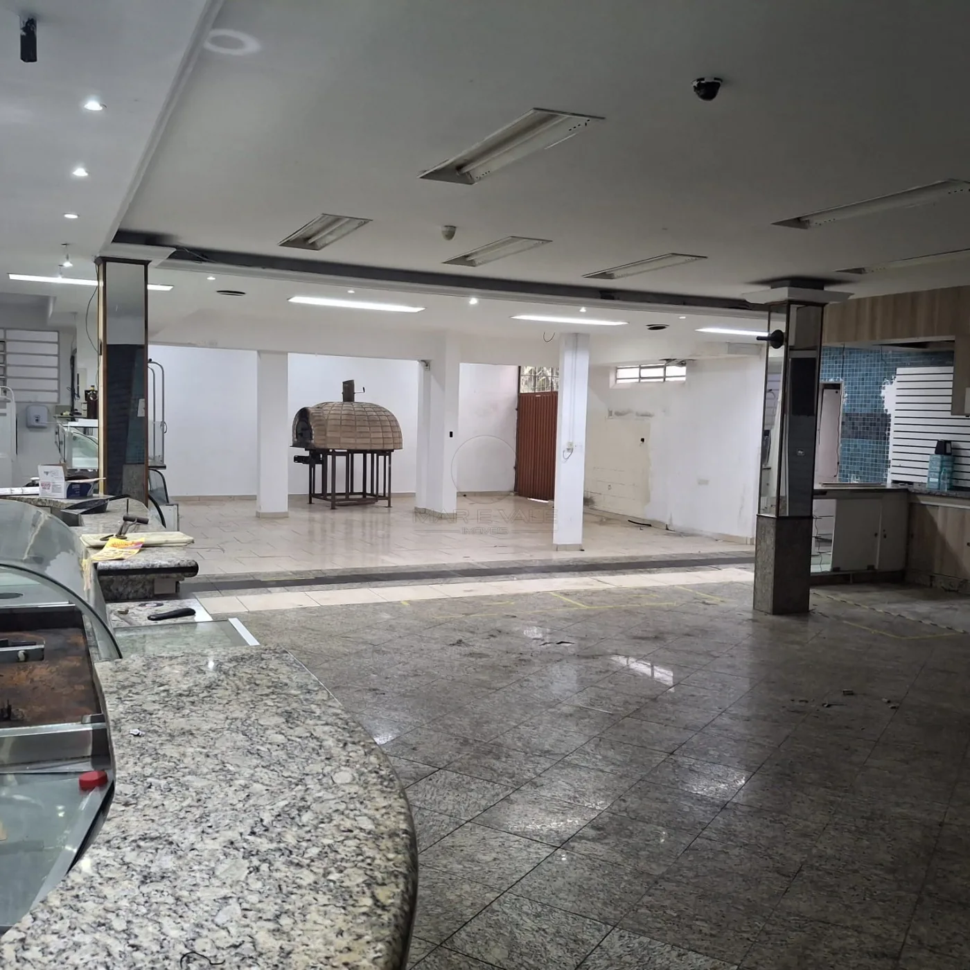 Alugar Comercial / Pr&eacute;dio em S&atilde;o Jos&eacute; dos Campos R$ 11.333,33 - Foto 3
