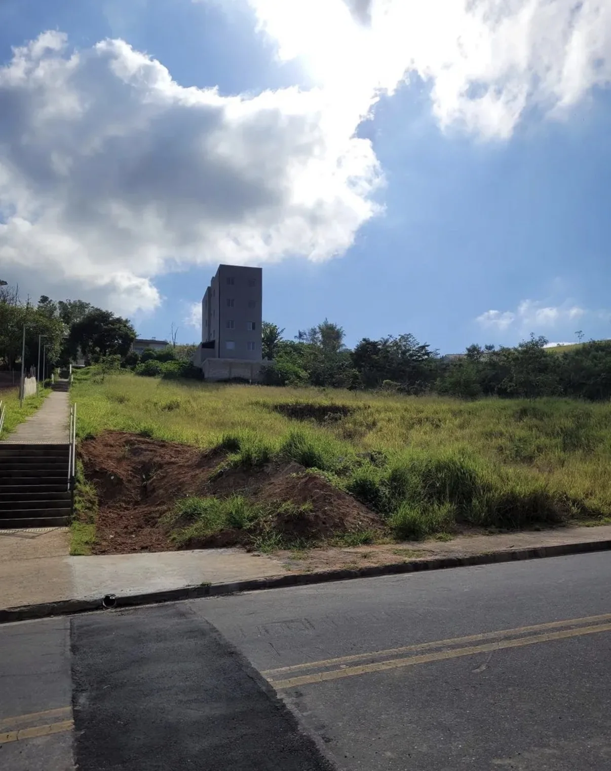 Comprar Terreno / Padr&atilde;o em S&atilde;o Jos&eacute; dos Campos R$ 479.000,00 - Foto 1