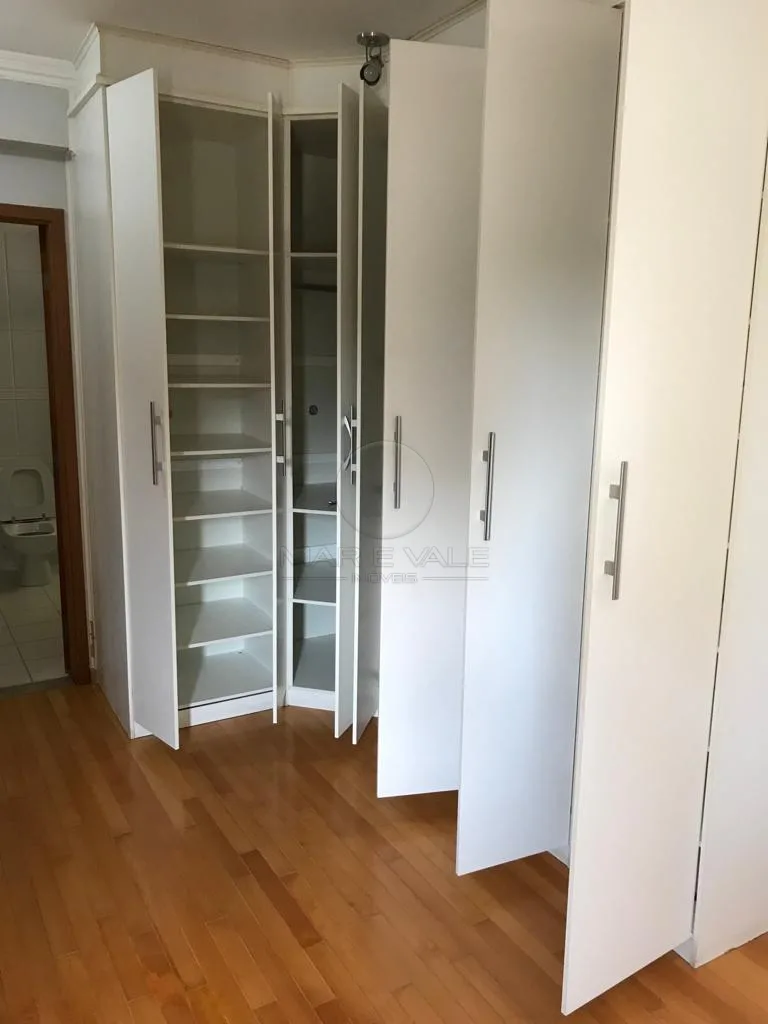 Alugar Apartamento / Padr&atilde;o em S&atilde;o Jos&eacute; dos Campos R$ 5.600,00 - Foto 10