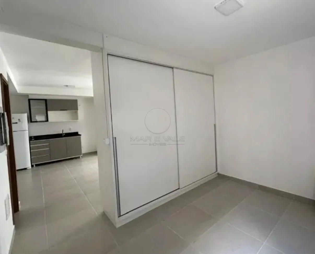 Alugar Apartamento / Padr&atilde;o em S&atilde;o Jos&eacute; dos Campos R$ 3.334,00 - Foto 4