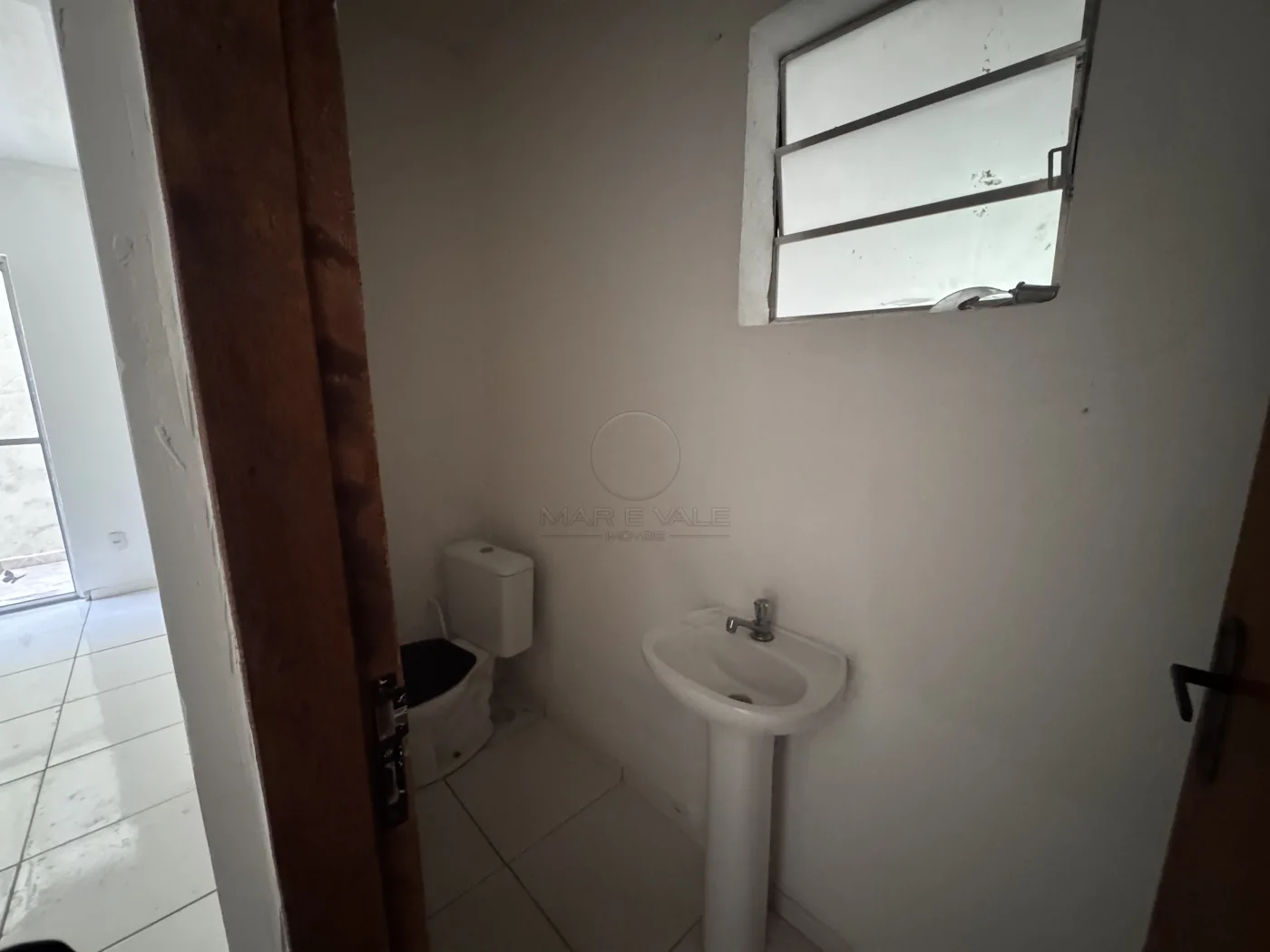 Alugar Casa / Sobrado em S&atilde;o Jos&eacute; dos Campos R$ 2.100,00 - Foto 5