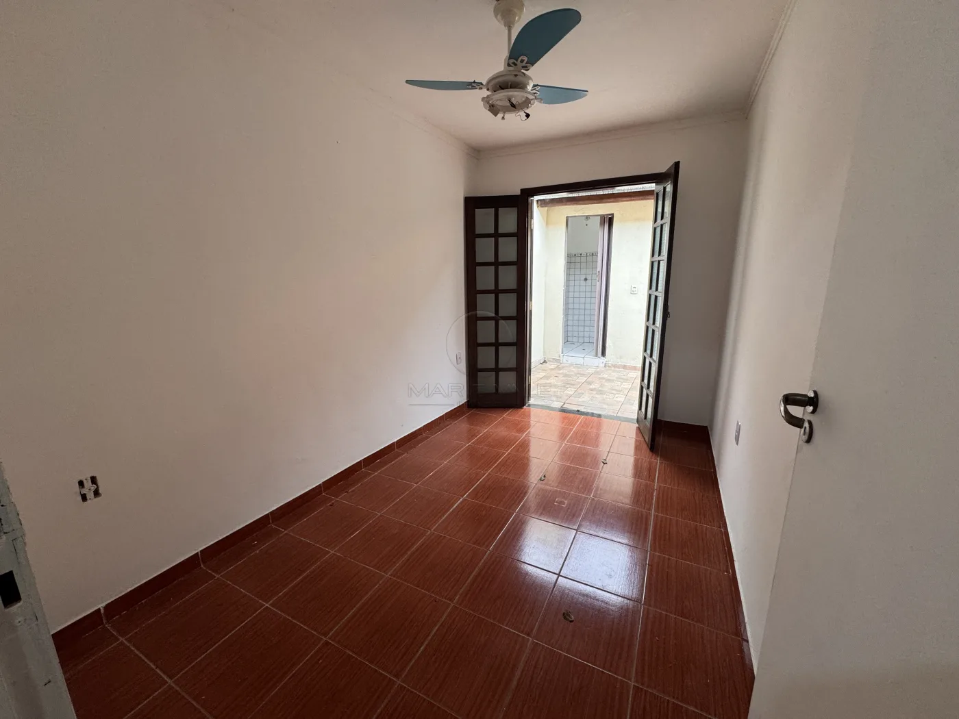 Alugar Casa / Sobrado em S&atilde;o Jos&eacute; dos Campos R$ 2.100,00 - Foto 15