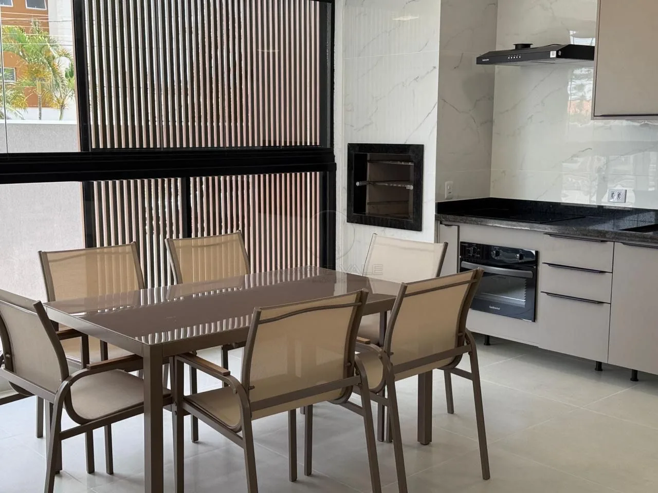 Alugar Apartamento / Padr&atilde;o em Caraguatatuba R$ 3.700,00 - Foto 3