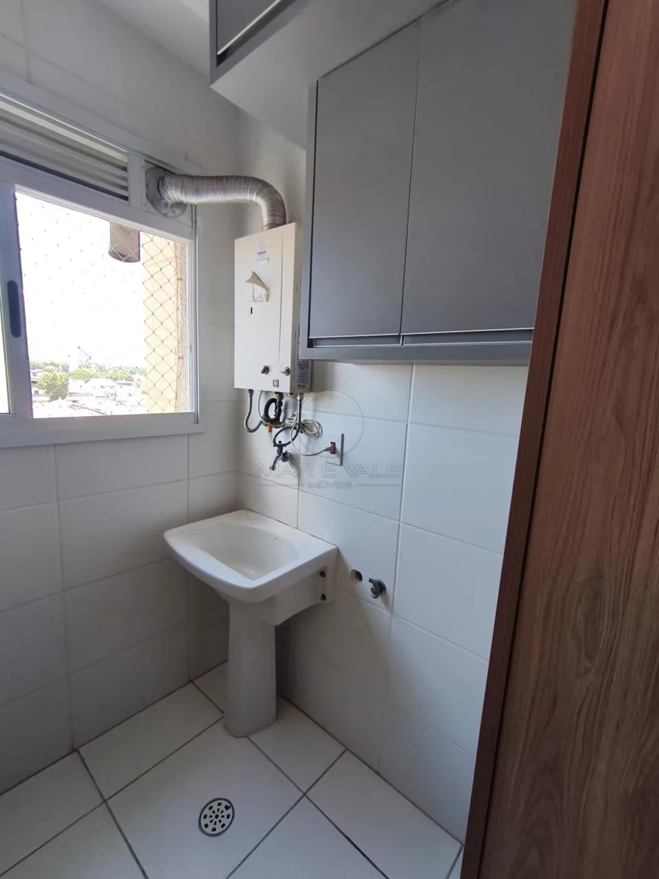 Alugar Apartamento / Padr&atilde;o em S&atilde;o Jos&eacute; dos Campos R$ 3.900,00 - Foto 18