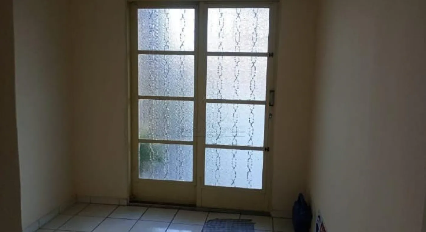 Alugar Casa / Padr&atilde;o em S&atilde;o Jos&eacute; dos Campos R$ 3.426,00 - Foto 4