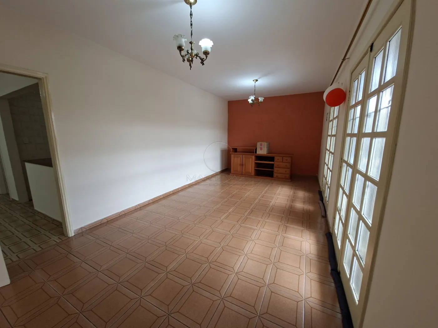 Alugar Casa / Padr&atilde;o em S&atilde;o Jos&eacute; dos Campos R$ 3.426,00 - Foto 1