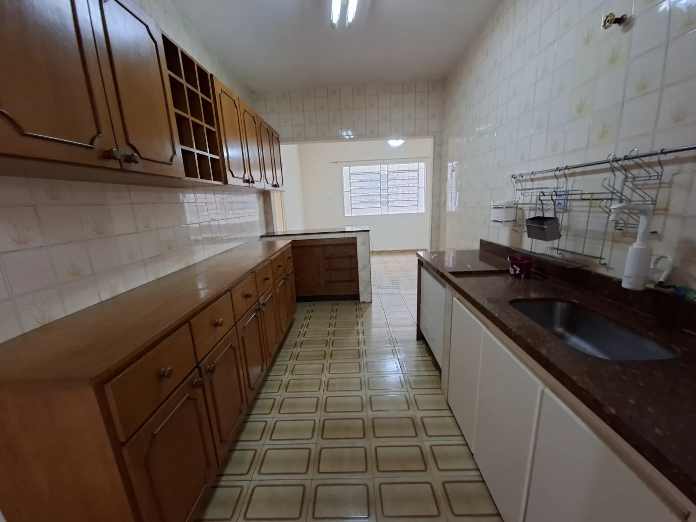 Alugar Casa / Padr&atilde;o em S&atilde;o Jos&eacute; dos Campos R$ 3.426,00 - Foto 6