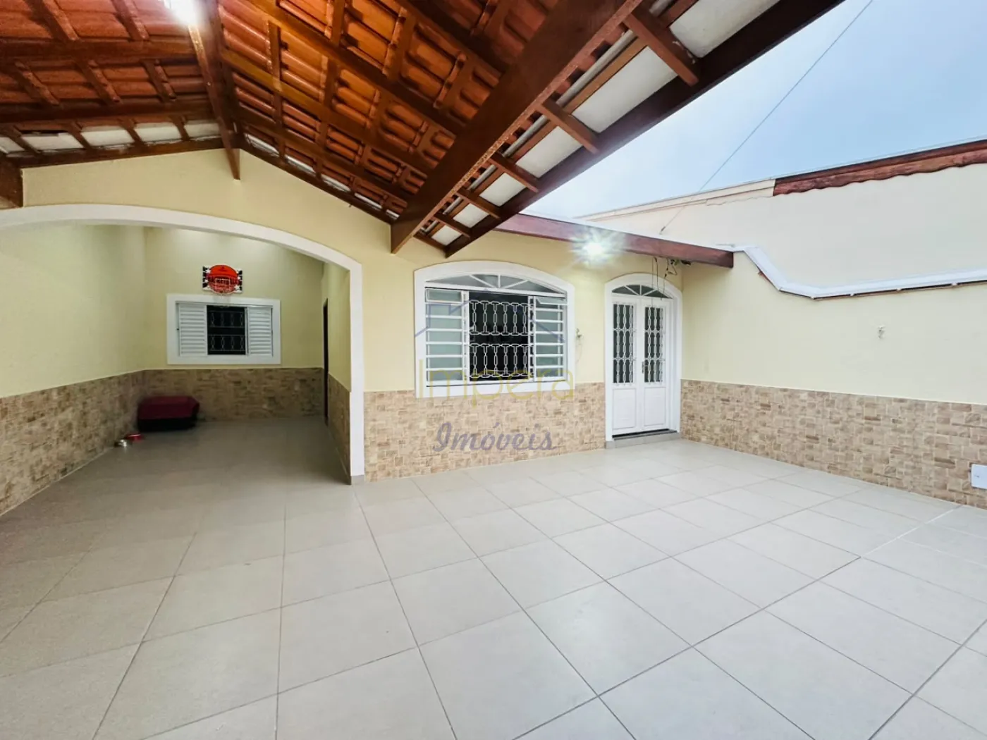 Casa, 4 quartos, 142 m² - Foto 1