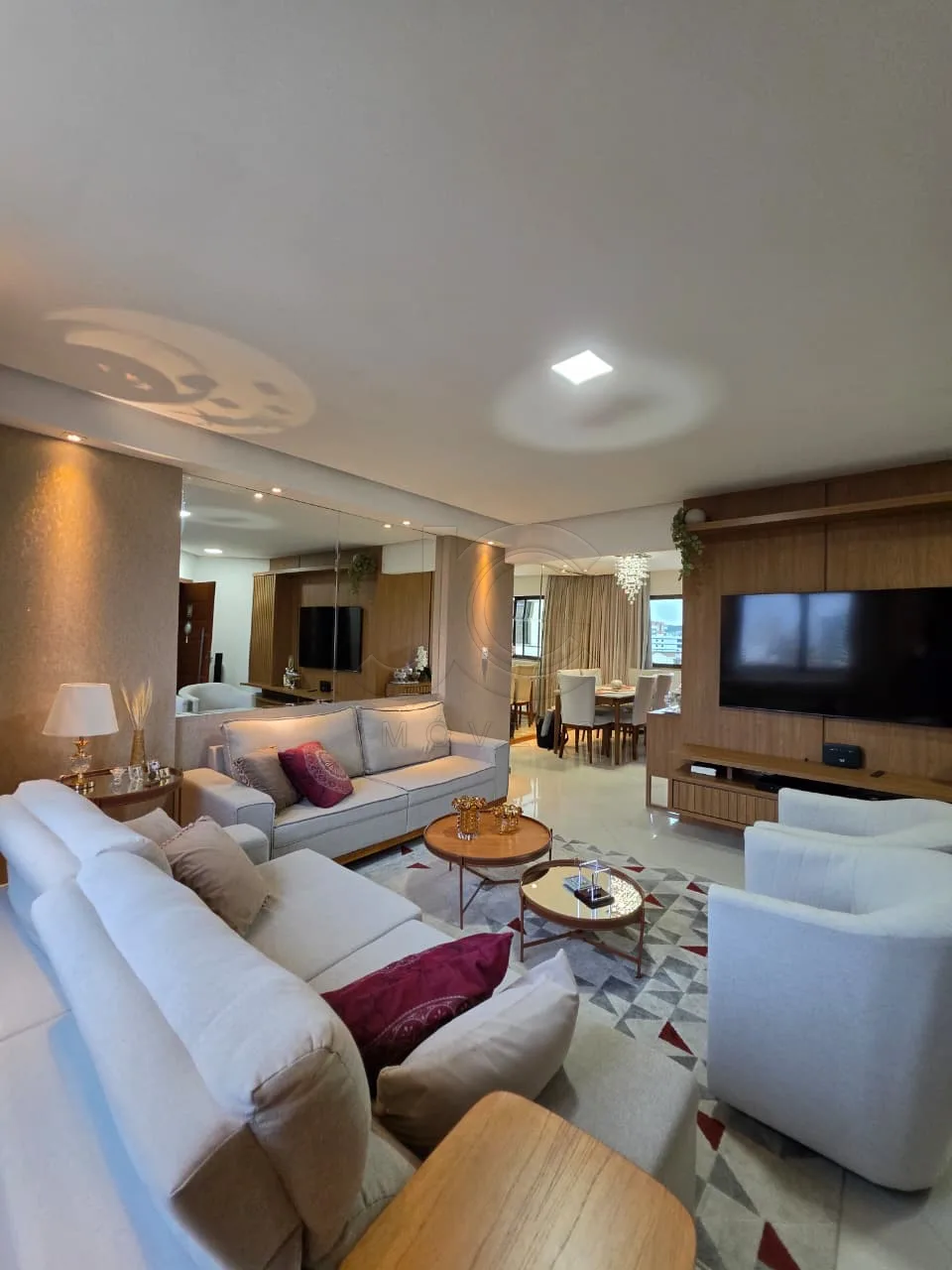 Comprar Apartamento / Padr&atilde;o em Vit&oacute;ria da Conquista R$ 980.000,00 - Foto 1