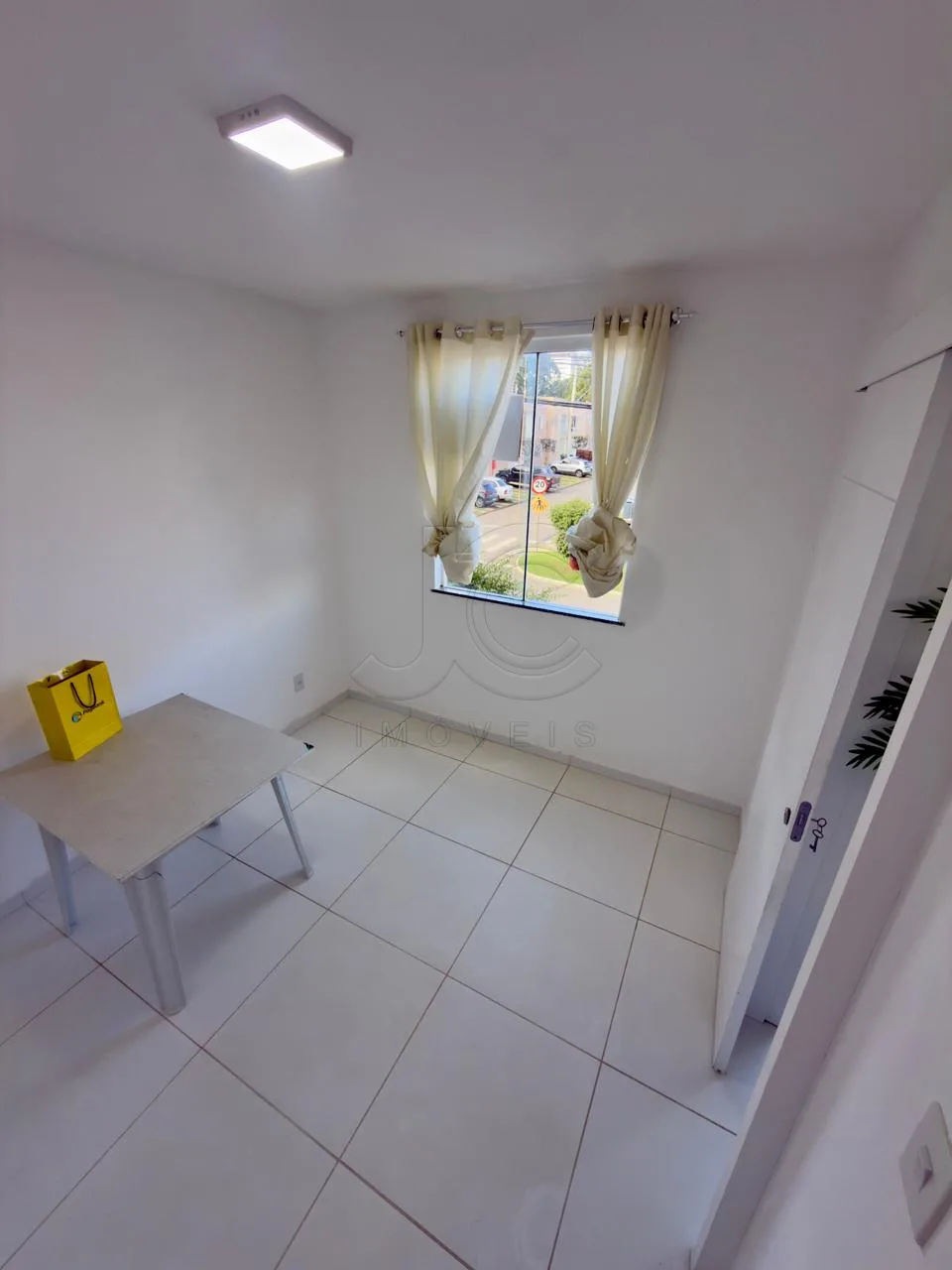 Alugar Apartamento / Padr&atilde;o em Vit&oacute;ria da Conquista R$ 1.700,00 - Foto 2