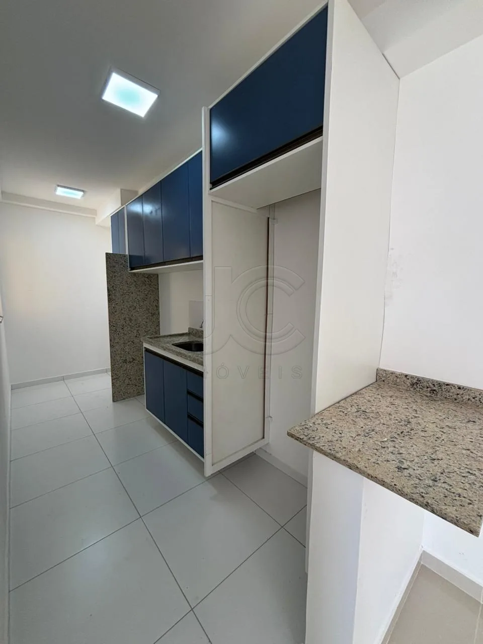 Alugar Apartamento / Padr&atilde;o em Vit&oacute;ria da Conquista R$ 1.100,00 - Foto 5