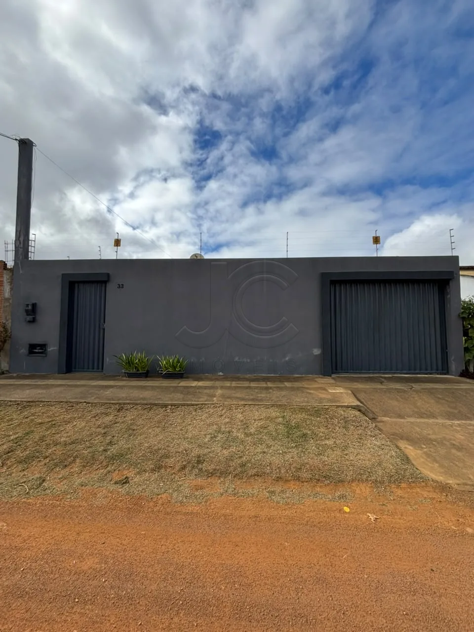 Alugar Casa / Padr&atilde;o em Vit&oacute;ria da Conquista R$ 1.600,00 - Foto 1