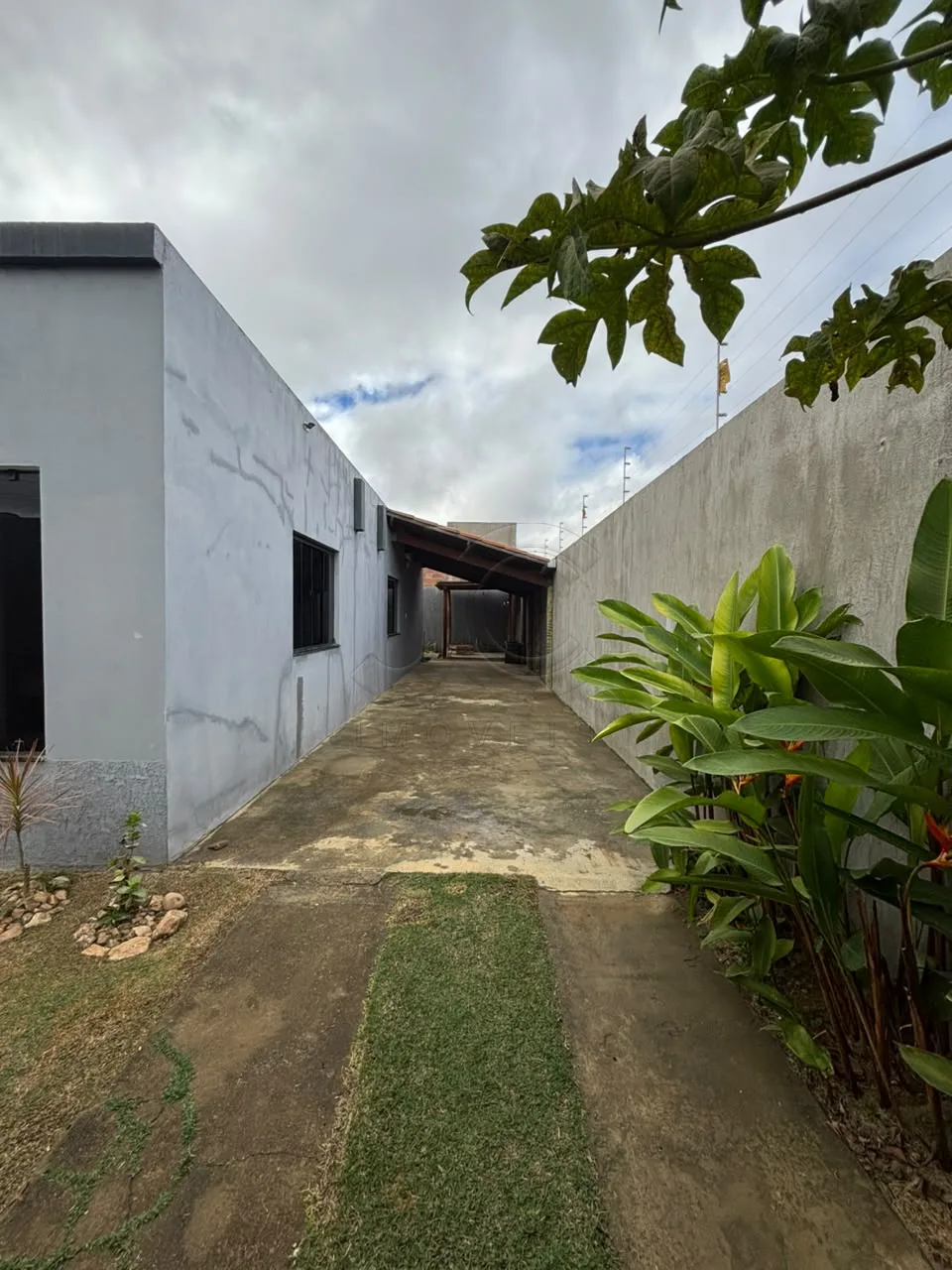 Alugar Casa / Padr&atilde;o em Vit&oacute;ria da Conquista R$ 1.600,00 - Foto 4