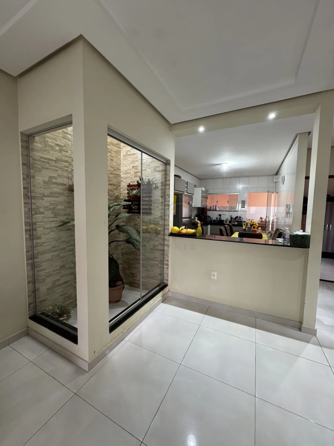 Comprar Casa / Padr&atilde;o em Vit&oacute;ria da Conquista R$ 380.000,00 - Foto 3