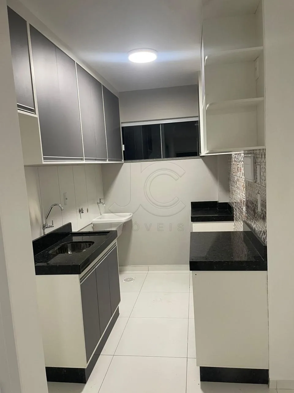 Comprar Apartamento / Padr&atilde;o em Vit&oacute;ria da Conquista R$ 280.000,00 - Foto 2