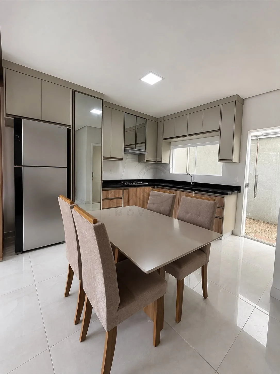 Comprar Casa / Duplex em Vit&oacute;ria da Conquista R$ 470.000,00 - Foto 3