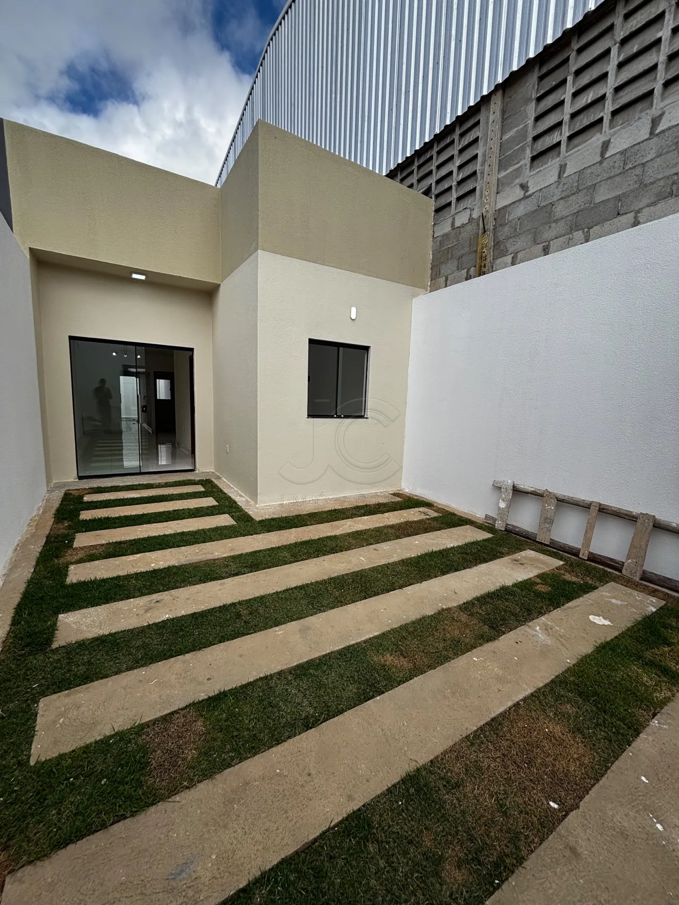 Comprar Casa / Geminada em Vit&oacute;ria da Conquista R$ 279.900,00 - Foto 1