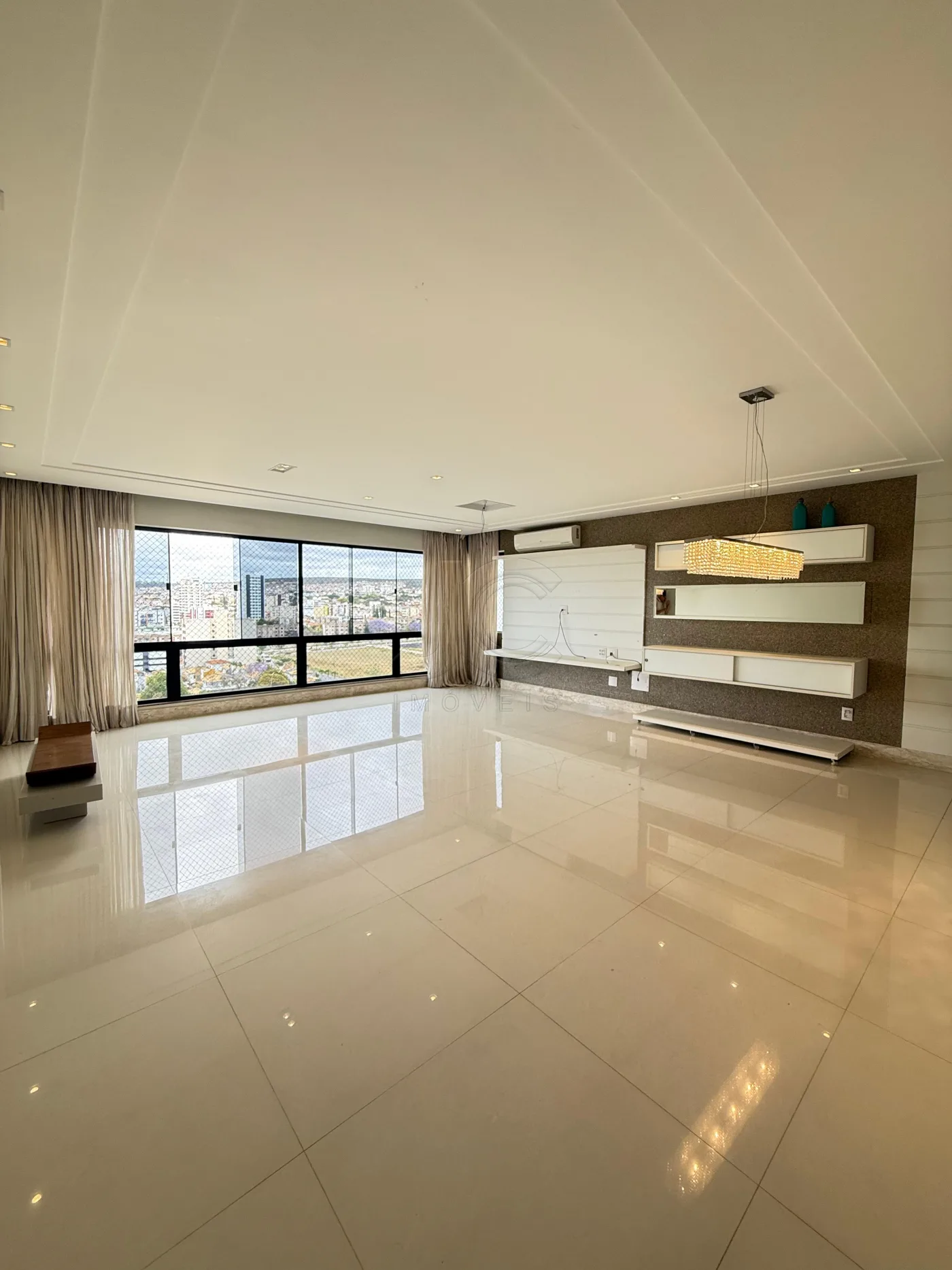 Comprar Apartamento / Padr&atilde;o em Vit&oacute;ria da Conquista R$ 1.350.000,00 - Foto 3
