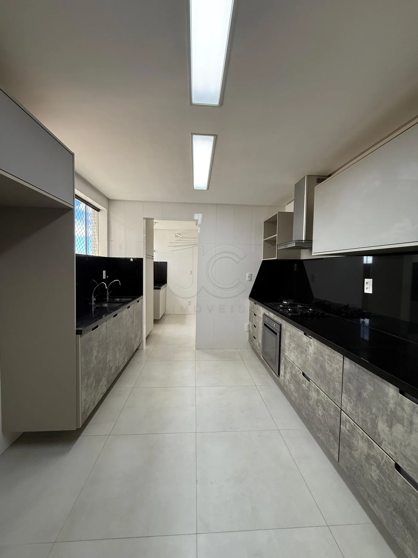 Comprar Apartamento / Padr&atilde;o em Vit&oacute;ria da Conquista R$ 1.350.000,00 - Foto 5