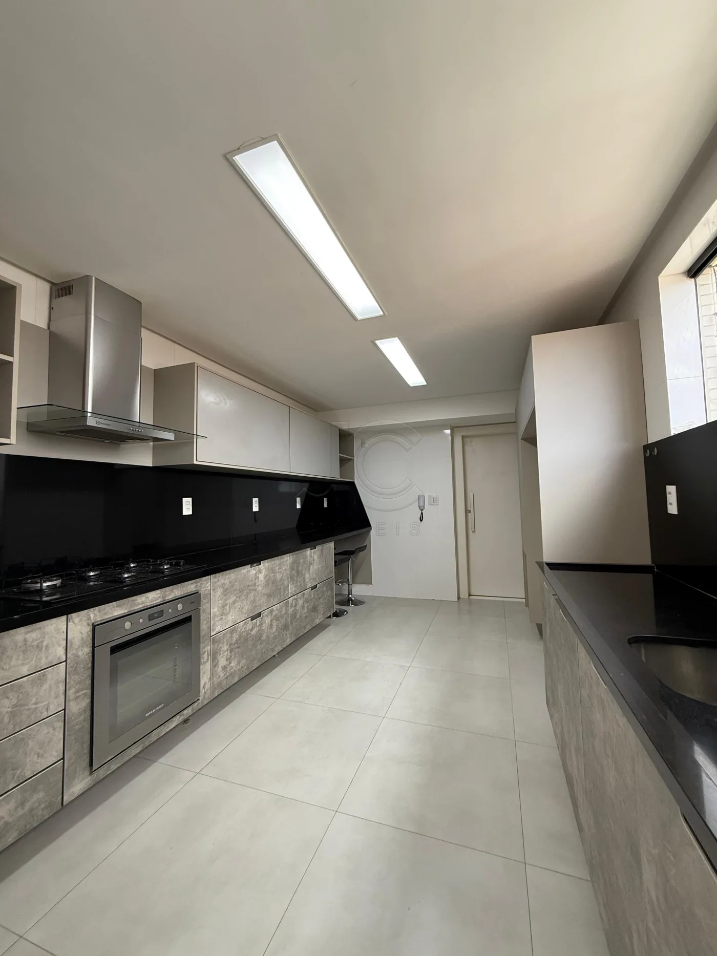 Comprar Apartamento / Padr&atilde;o em Vit&oacute;ria da Conquista R$ 1.350.000,00 - Foto 6