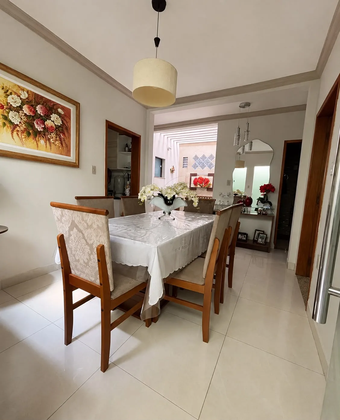 Comprar Casa / Padr&atilde;o em Vit&oacute;ria da Conquista R$ 380.000,00 - Foto 2