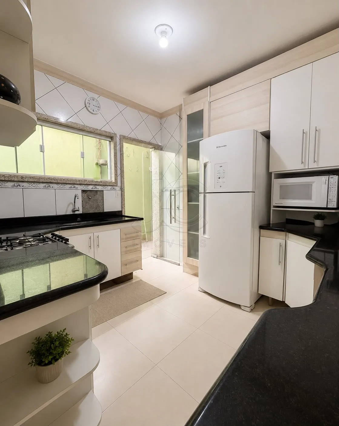 Comprar Casa / Padr&atilde;o em Vit&oacute;ria da Conquista R$ 380.000,00 - Foto 3