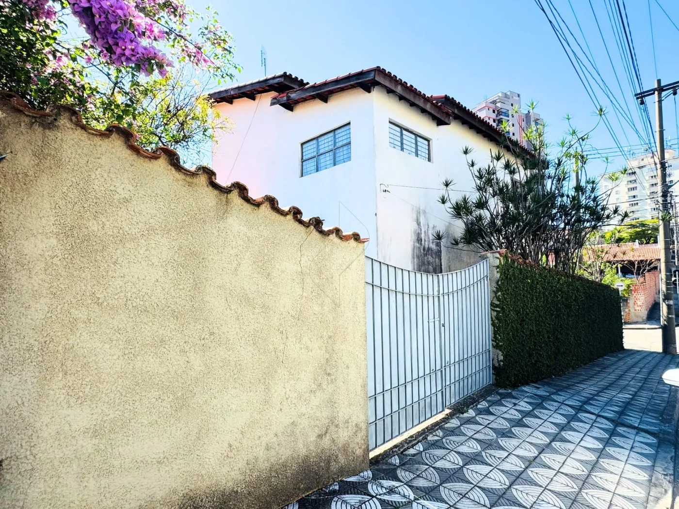 Alugar Casa / Padr&atilde;o em Sorocaba R$ 4.300,00 - Foto 2