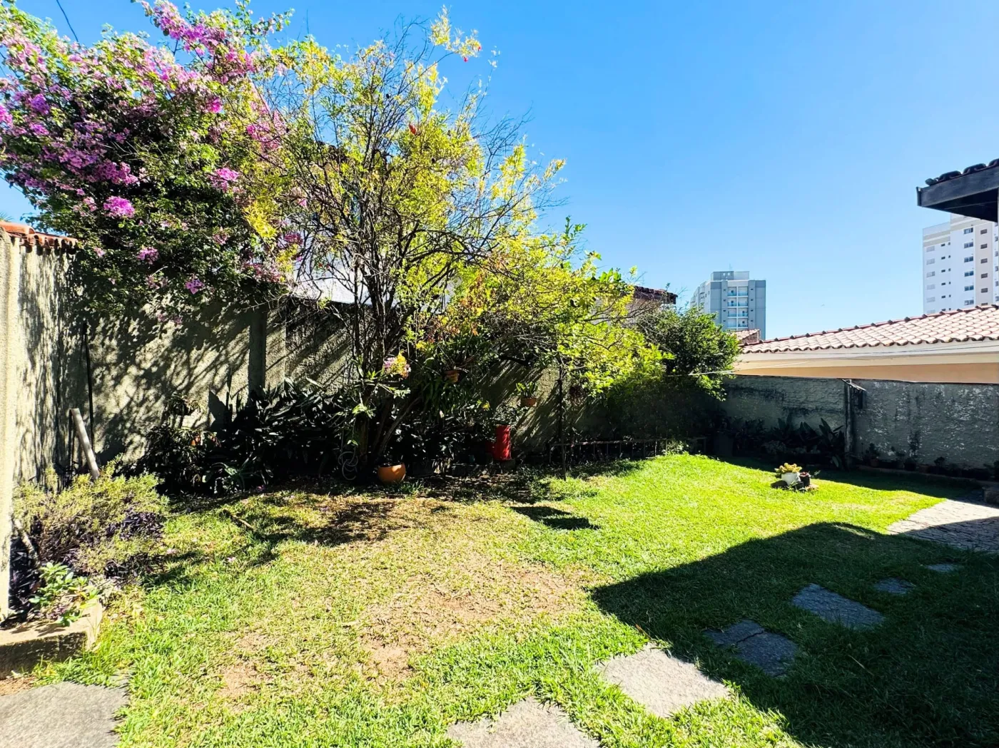 Alugar Casa / Padr&atilde;o em Sorocaba R$ 4.300,00 - Foto 3